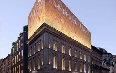 Gwiazda rocka w Budapeszcie - Hard Rock Hotel w systemach Aluprof