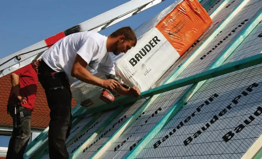 Jak ocieplić dach spadzisty? Poznaj 3 sprawdzone sposoby