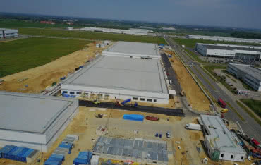 Fabryka baterii LG z produktami PROTAN