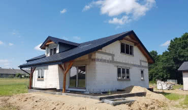 Okna drewniane czy PCV? Poznaj zalety i wady