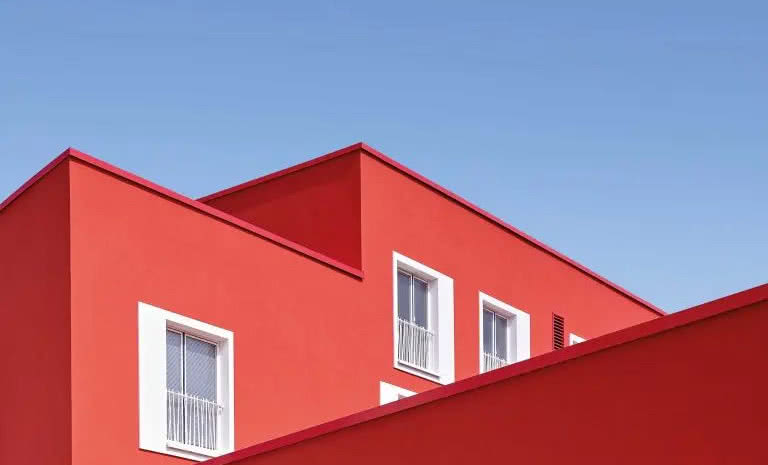 Gładkie elewacje - zalety, technologie, inspiracje