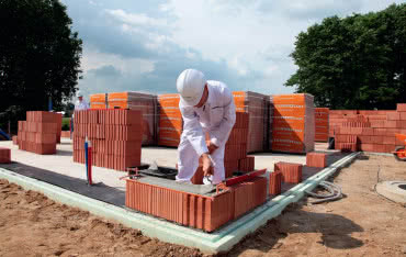 Z czego murować ściany?