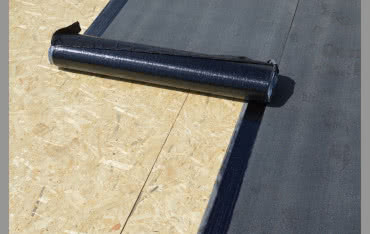 Papa samoprzylepna - czym jest i jak ją zamontować?