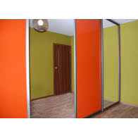 Kolorowe szkło Colorimo w drzwiach przesuwnych