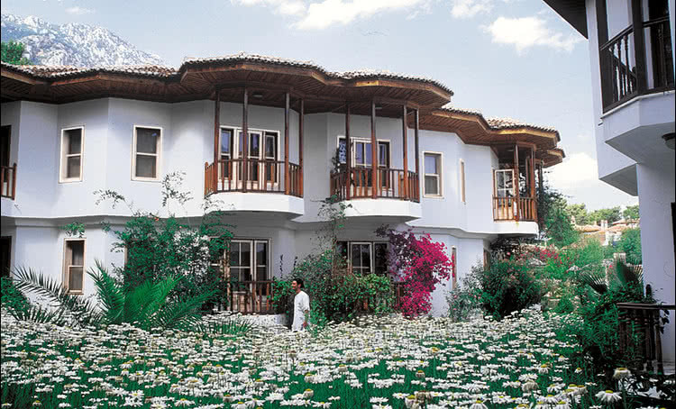 Producenci okien oferują wielokomorowe parapety