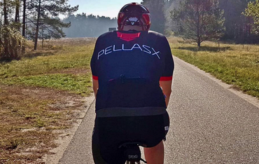 PellasX wspiera kolarza dywizji Masters