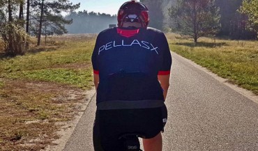 PellasX wspiera kolarza dywizji Masters