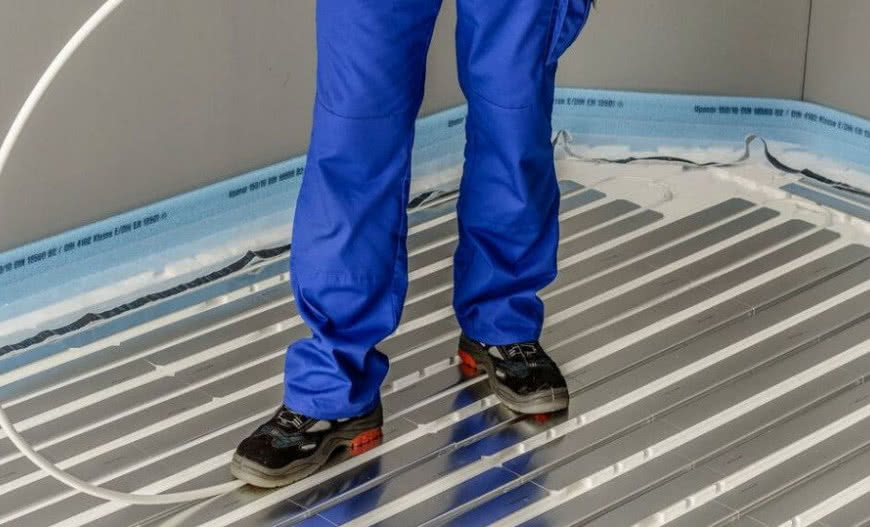 Dlaczego warto zainwestować w ogrzewanie podłogowe?