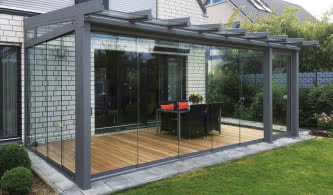 Ogrody zimowe – poznaj profesjonalne systemy aluminiowe do domu