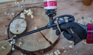 Idealny pistolet do pianki montażowej - poradnik i polecane modele