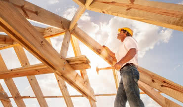 Więźba dachowa: jak wybrać najlepsze rozwiązanie dla Twojego domu?