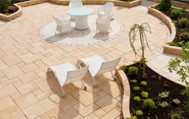 Kamień posadzkowy, płyty tarasowe i ogrodowe Bruk-Bet