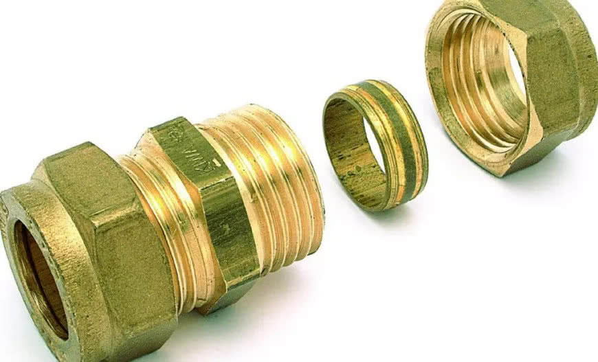 Dlaczego warto wybrać złączki zaciskowe Jevco? Poznaj zalety