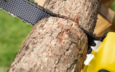 Ostrzenie piły łańcuchowej krok po kroku: poradnik dla każdego