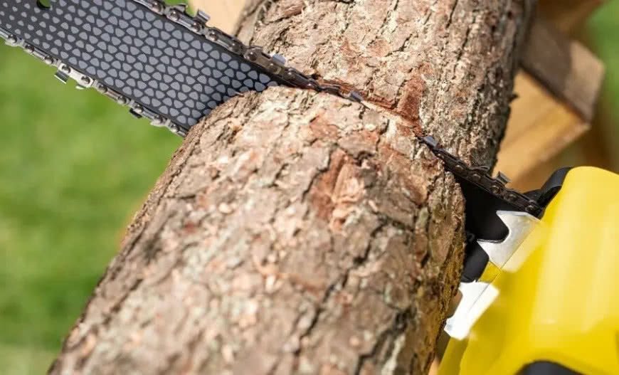 Ostrzenie piły łańcuchowej krok po kroku: poradnik dla każdego