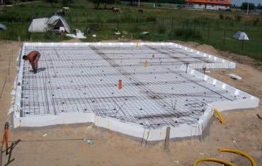 Przewodnik dla rozpoczynających budowę domu. Posadowienie budynku