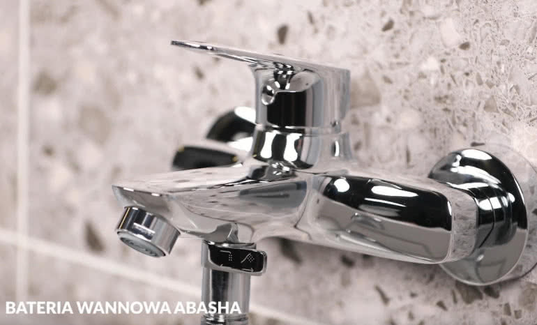 Jak działa przełącznik natrysku w baterii wannowej Abasha?