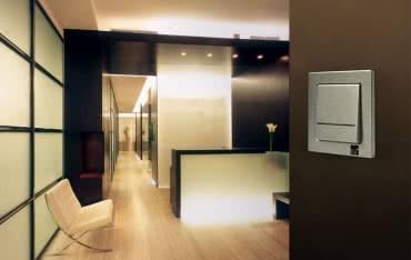 Przełącz się na bezpieczeństwo - osprzęt elektryczny SONATA Nowe Srebro firmy OSPEL