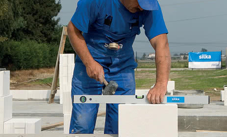 Wybór odpowiedniej technologii wznoszenia ścian