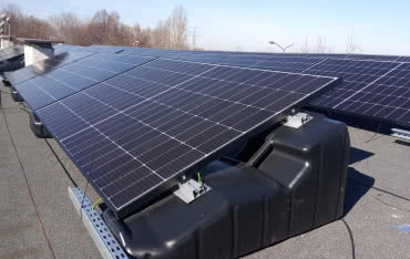 Lekki jak piórko, mocny jak beton. Oto nowy standard w montażu PV