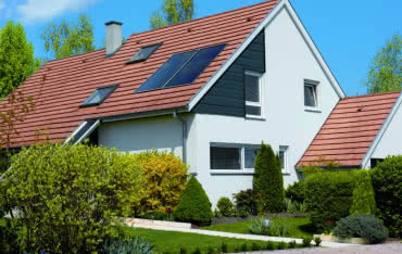 Kolektory słoneczne płaskie czy próżniowo-rurowe?