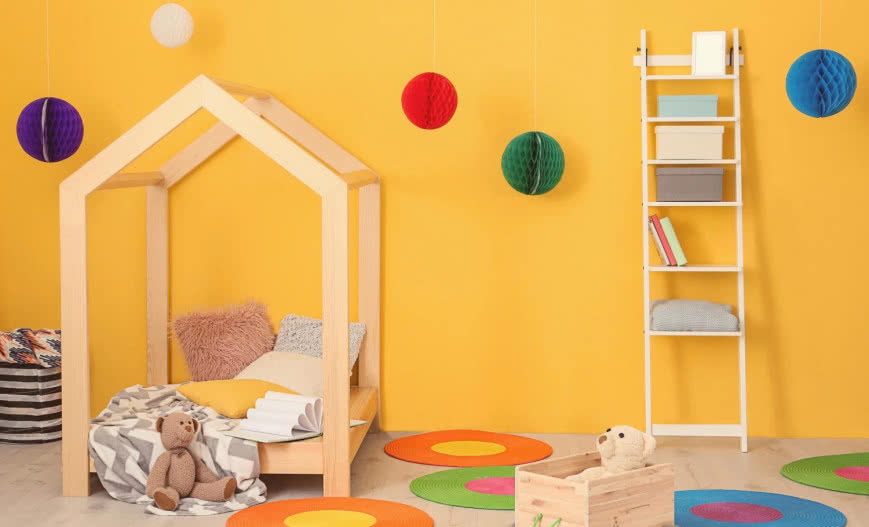 Ciepłe kolory farb – do jakich wnętrz pasują?