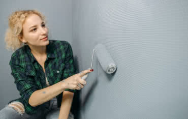 Emulsja gruntująca - do jakich ścian ją wybrać?