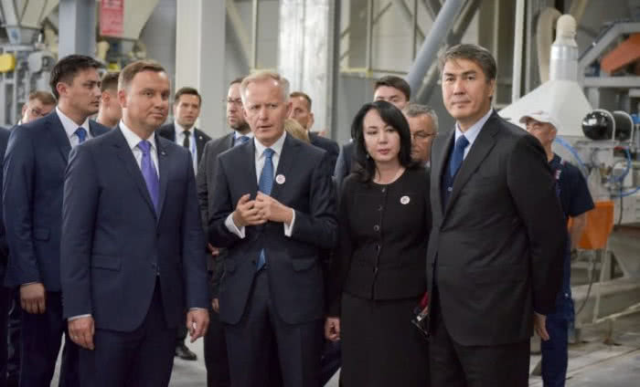 Prezydent Andrzej Duda w najnowocześniejszej fabryce Selena Insulations w Kazachstanie