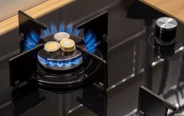 Podatek od emisji CO2 dla Polaków. Kto zapłaci i ile?