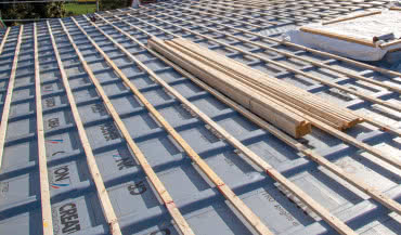 Membrana termozgrzewalna na dachu - kluczowe zalety