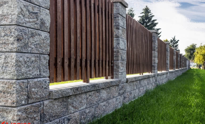 Dylatacja pionowa fundamentów pod ogrodzenie
