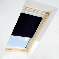 Roleta zaciemniająca DUR do okien dachowych