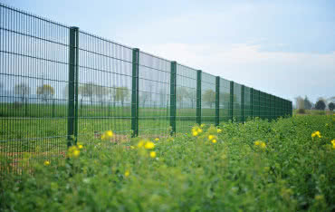 Ogrodzenia panelowe: strażnik bezpieczeństwa i estetyki