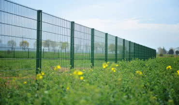 Ogrodzenia panelowe: strażnik bezpieczeństwa i estetyki