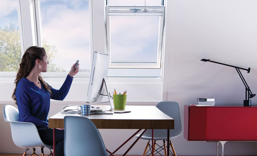 Okna dachowe obrotowe Keylite sterowane elektrycznie