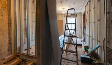 Sucha zabudowa w praktyce: jak zaplanować i postawić ściankę działową?