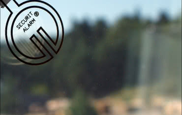 Unikalny system alarmowy integrowany z szybą