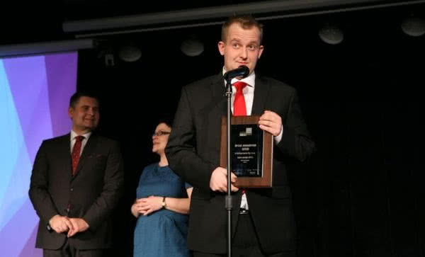 Drzwi zewnętrzne AT 410 z nagrodą "Dobry Design 2014"