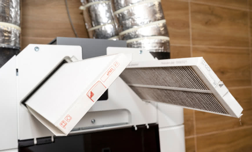 Czyszczenie kanałów i wymiana filtrów w rekuperacji. Sprawdź, jak dbać o system