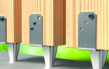 Podstawa słupa PBWS do połączeń lekkich drewnianych słupków z betonem