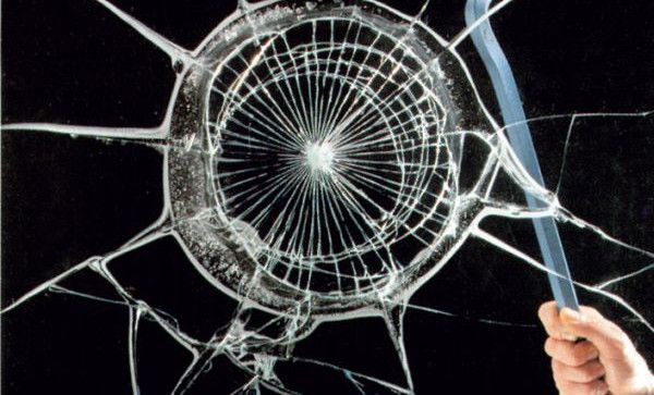 Bezpieczne okna i rolety antywłamaniowe