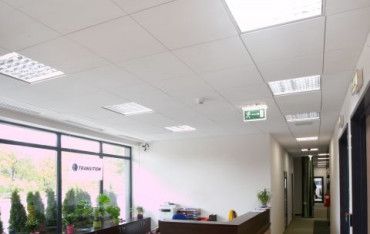 Armstrong realizuje pionierski program recyklingu sufitów