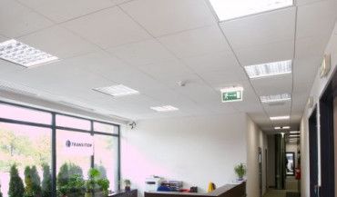 Armstrong realizuje pionierski program recyklingu sufitów