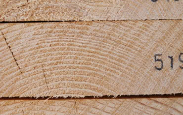 Drewno drewnu nierówne