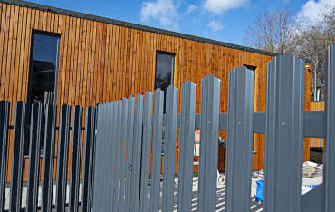 Zaprojektuj ogrodzenie - darmowy kalkulator sztachet Hanbud