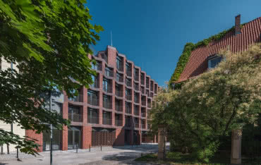 Luksus w sercu Wrocławia: apartamentowiec Bernardyńska 4 z nagrodą Aluprof!
