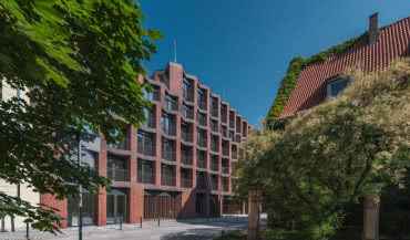 Luksus w sercu Wrocławia: apartamentowiec Bernardyńska 4 z nagrodą Aluprof!