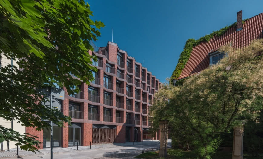 Luksus w sercu Wrocławia: apartamentowiec Bernardyńska 4 z nagrodą Aluprof! 
