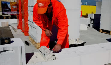 Jak budować energooszczędnie, niezależnie od rodzaju ścian