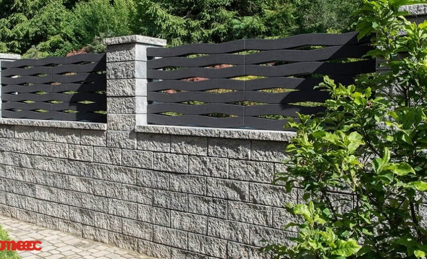 Betonowe przęsła ogrodzeniowe z gotowych elementów